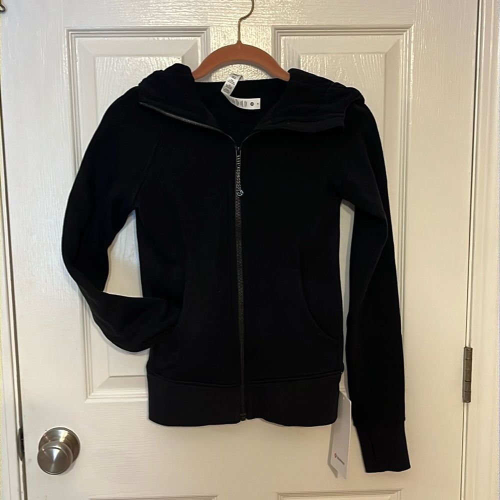 NWT Black Lululemon scuba full zip hoodie. Size 0.